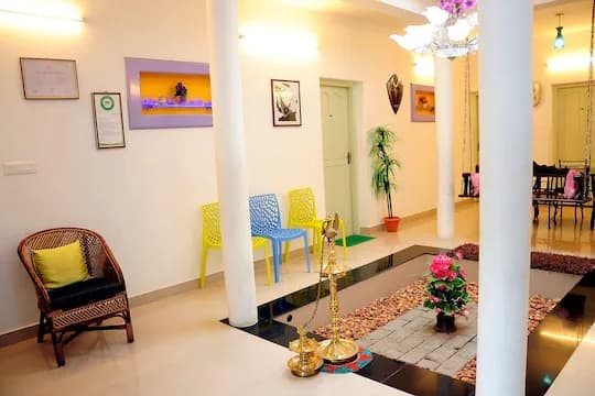 Deluxe Double Cot Room 2 at Regal Mansion Alleppey
